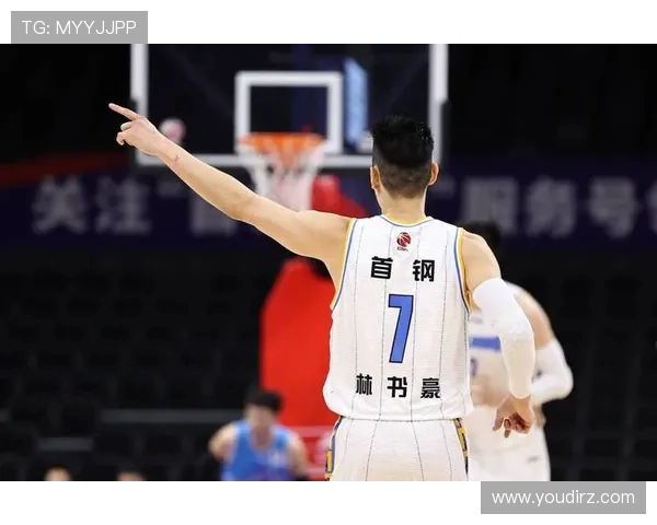 林书豪：坚持梦想不懈追求 从逆境到巅峰的篮球人生之路
