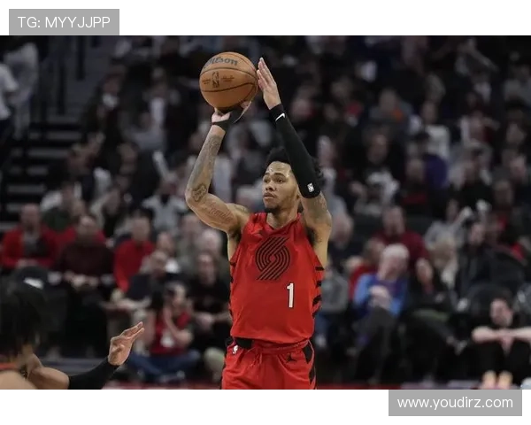 安芬尼西蒙斯表现出色砍下23分马祖拉称其值得更多出场时间